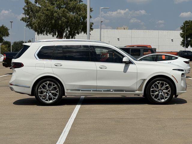 Used 2026 BMW X7 xDrive40i AWD/4WD image 3