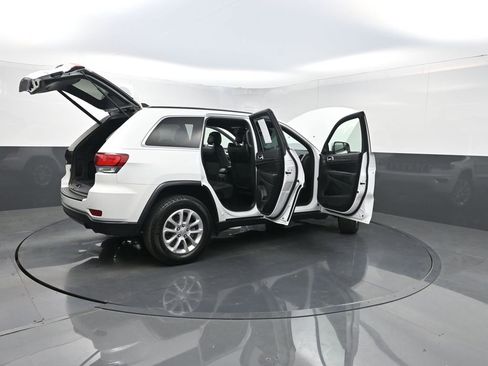 Used 2022 Jeep Grand Cherokee Laredo X image 36