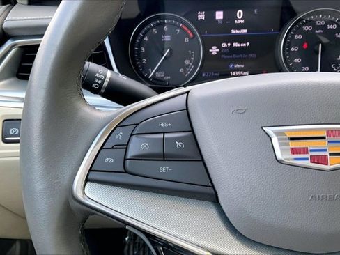 Used 2024 Cadillac XT5 Premium Luxury w/ Technology Package AWD/4WD image 18