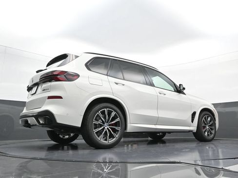 New 2026 BMW X5 xDrive50e w/ M Sport Package AWD/4WD image 28