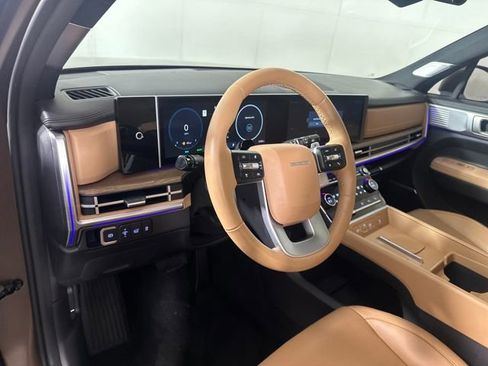 Used 2025 Hyundai Santa Fe Limited image 13