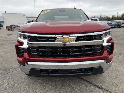 Used 2023 Chevrolet Silverado 1500 LT w/ Z71 Off-Road Package AWD/4WD image 2