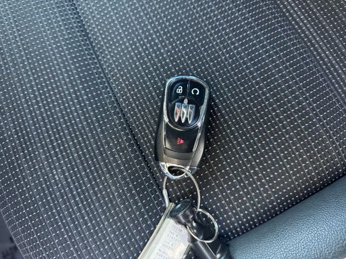 Used 2025 Buick Envista Preferred image 22