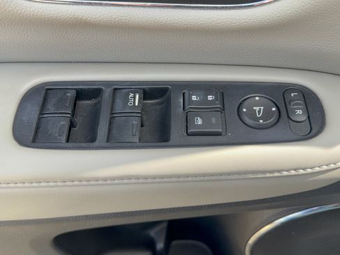 Used 2018 Honda HR-V EX-L image 15