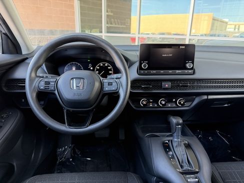 Used 2025 Honda HR-V LX image 16