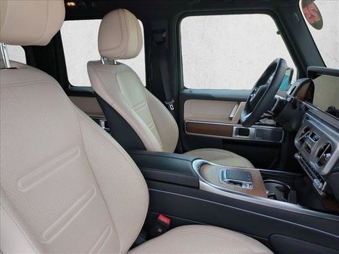 Used 2025 Mercedes-Benz G 550 image 21