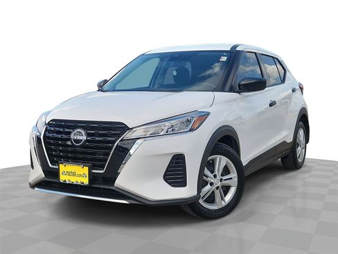 Used 2024 Nissan Kicks S FWD image 1