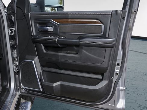 Used 2024 RAM 3500 Laramie w/ Protection Group image 32