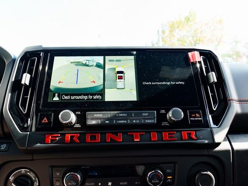 New 2026 Nissan Frontier PRO-4X w/ Pro-4x Convenience Package image 15