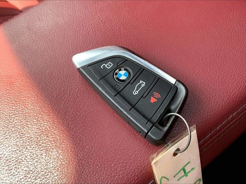 Used 2021 BMW X4 xDrive30i w/ Executive Package AWD/4WD image 21