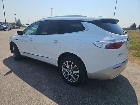 Used 2024 Buick Enclave Essence w/ Experience Buick Package AWD/4WD image 3