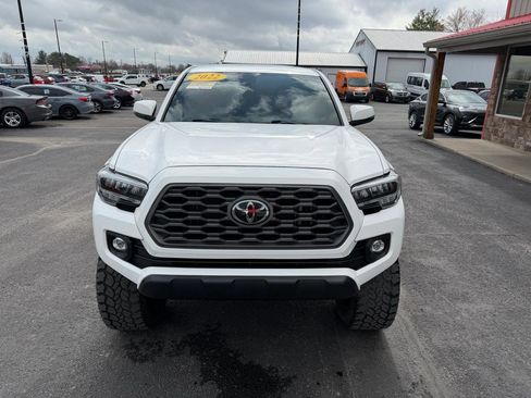 Used 2022 Toyota Tacoma TRD Off-Road image 10