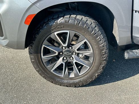 Used 2022 Chevrolet Tahoe Z71 w/ Off-Road Capability Package image 34