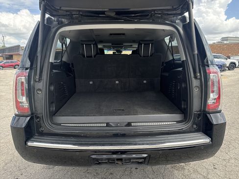 Used 2019 GMC Yukon XL Denali w/ Denali Ultimate Package AWD/4WD image 28