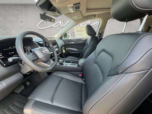 New 2026 Nissan Pathfinder SL image 19