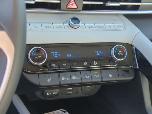 New 2026 Hyundai Elantra Limited image 32