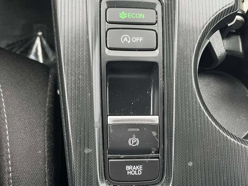 Used 2025 Honda Civic LX image 38