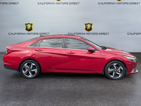 Used 2023 Hyundai Elantra Limited image 6