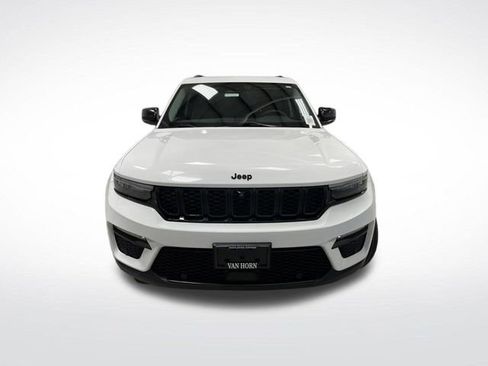 Used 2023 Jeep Grand Cherokee Limited w/ Luxury Tech Group II image 11