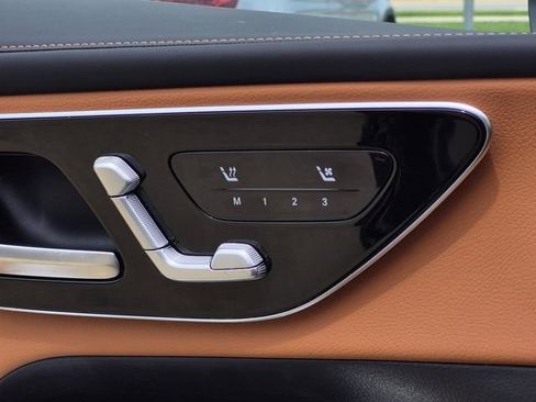 Certified 2026 Mercedes-Benz GLC 300 4MATIC image 37