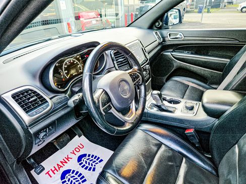 Used 2020 Jeep Grand Cherokee Limited w/ Luxury Group II image 9