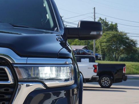 Used 2025 RAM 1500 Big Horn AWD/4WD image 10