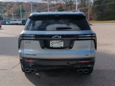 Certified 2024 Chevrolet Traverse RS w/ LPO, Floor Liner Package image 7
