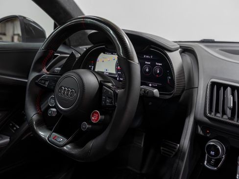 Used 2017 Audi R8 V10 plus w/ Full Leather Package image 90