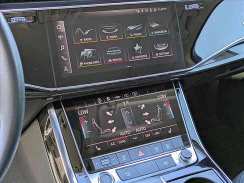 Used 2023 Audi Q7 Premium w/ Convenience Package image 14