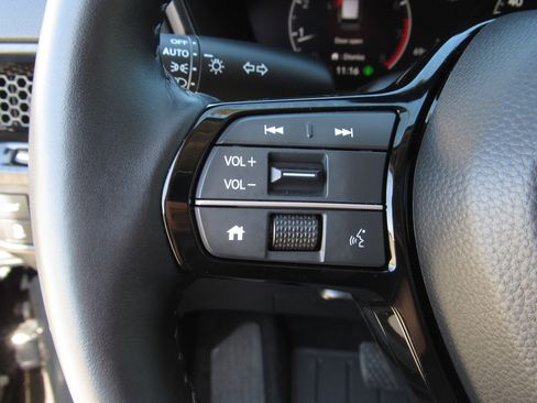 Used 2025 Honda CR-V EX-L image 27