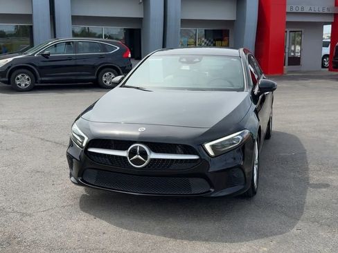 Used 2022 Mercedes-Benz A 220 4MATIC image 2