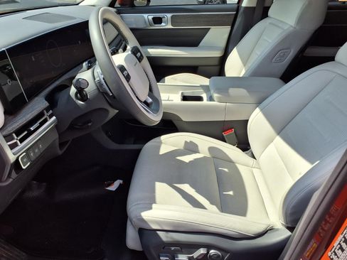 Used 2025 Hyundai Santa Fe Calligraphy FWD image 14