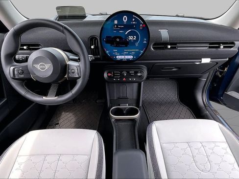 Used 2025 MINI Cooper S FWD image 15