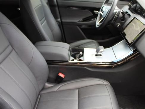 Used 2025 Land Rover Range Rover Evoque S image 3