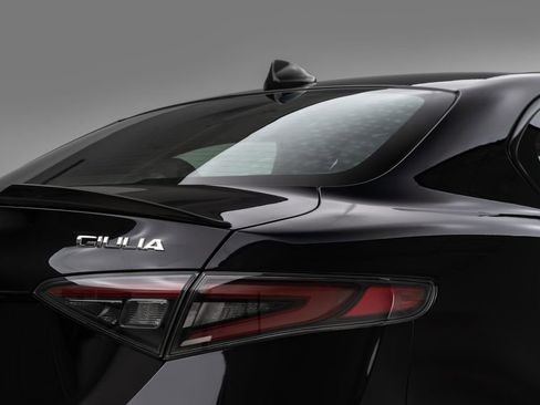 Used 2024 Alfa Romeo Giulia Quadrifoglio w/ Active Assist Plus Package image 30