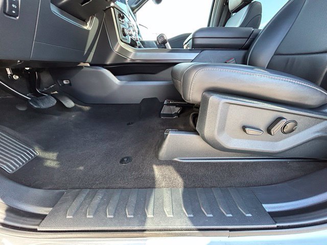 Used 2025 Ford F150 Lariat AWD/4WD image 30
