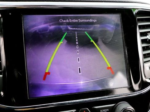 Used 2020 Jeep Grand Cherokee Limited image 17