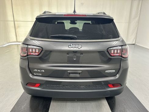 Used 2022 Jeep Compass Latitude w/ Convenience Group AWD/4WD image 20