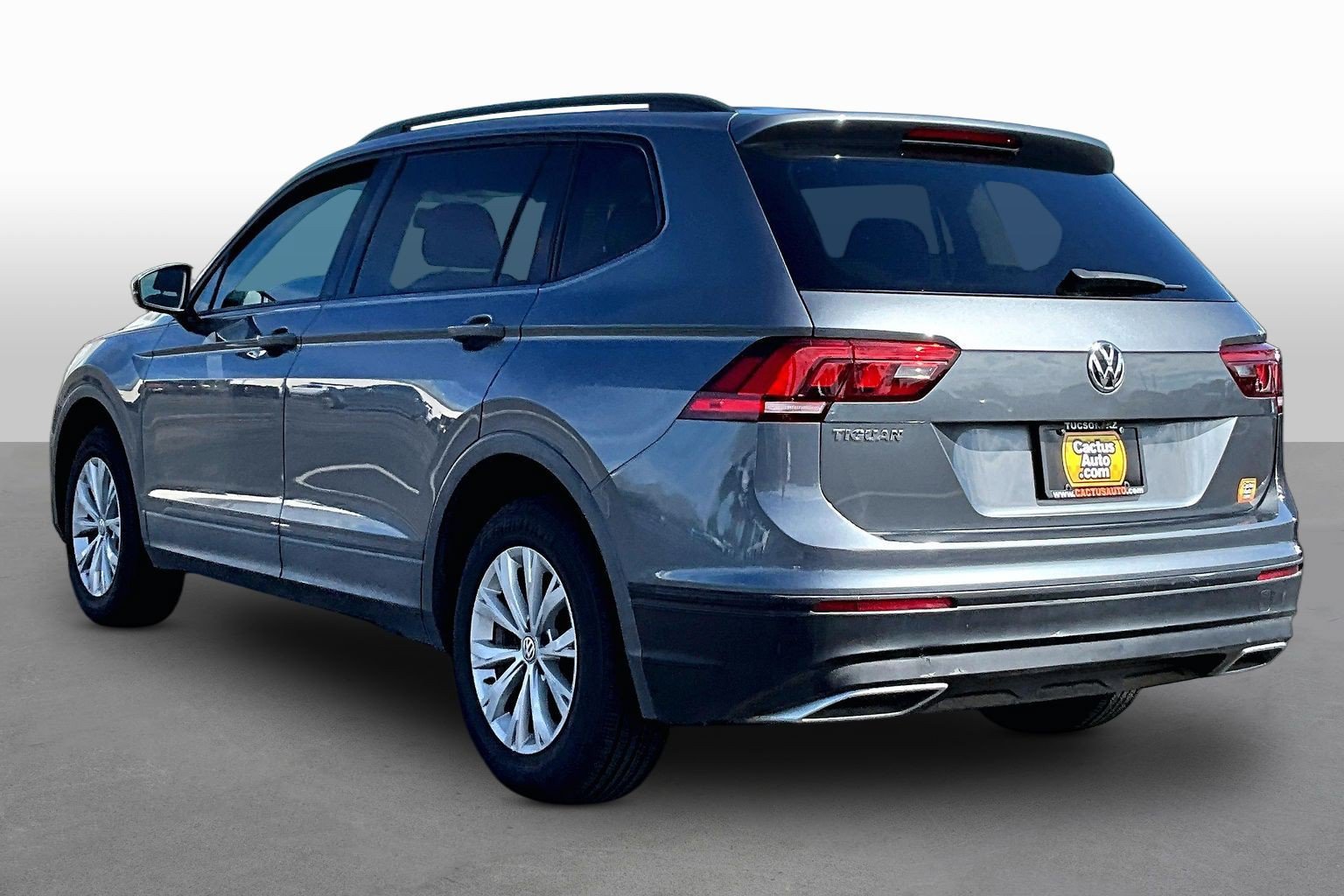 Used 2019 Volkswagen Tiguan S FWD image 11