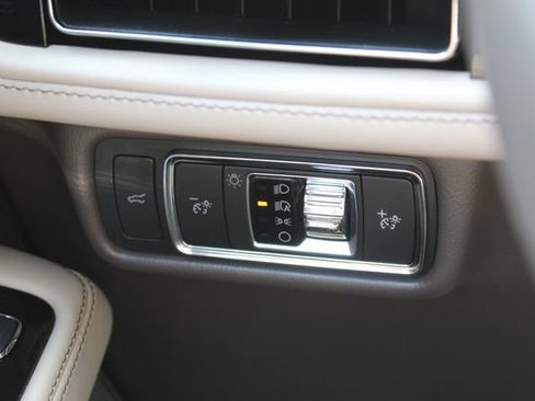 Used 2022 Lincoln Aviator Reserve w/ Equipment Group 201A AWD/4WD image 22