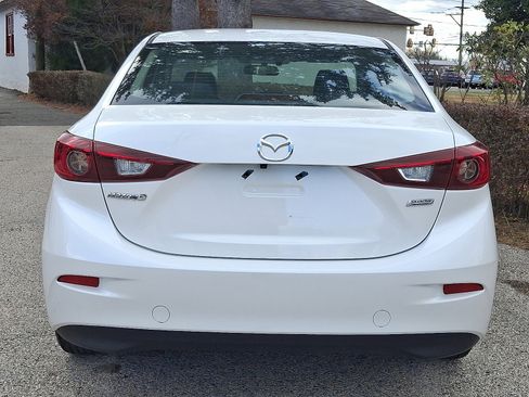 Used 2017 MAZDA MAZDA3 Sport image 5