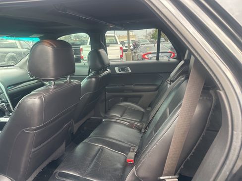 Used 2011 Ford Explorer Limited w/ 301A Rapid Spec Order Code image 5