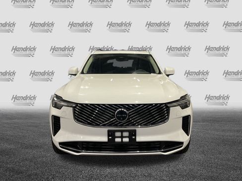 Used 2025 Volvo XC90 B6 Plus image 3