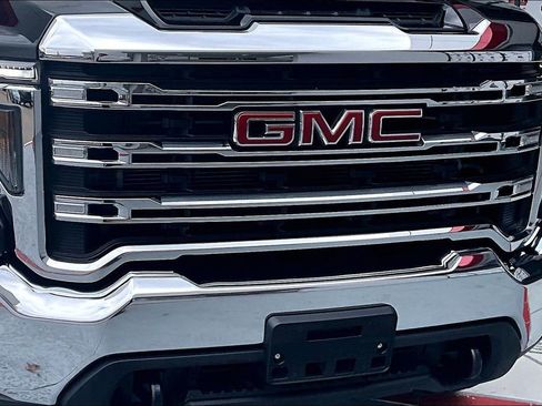 Used 2021 GMC Sierra 2500 SLE w/ SLE Value Package; image 31