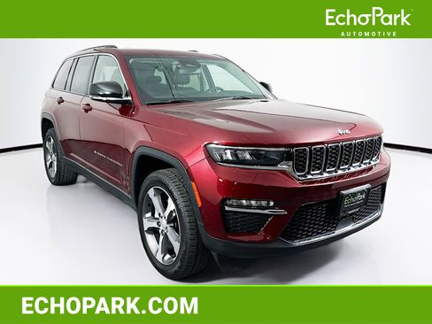 Used 2023 Jeep Grand Cherokee Limited image 1