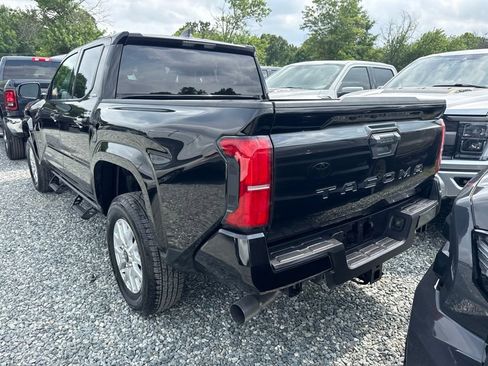 Used 2026 Toyota Tacoma SR5 RWD image 4