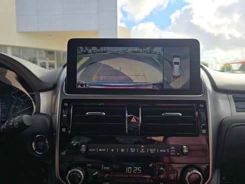 Used 2023 Lexus GX 460 Luxury image 26