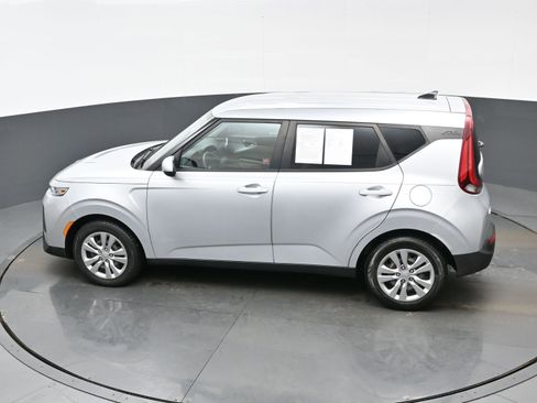 Used 2020 Kia Soul LX image 32