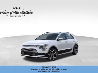 New 2025 Kia Niro EX Touring