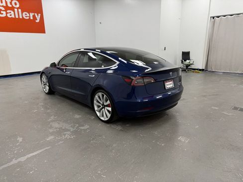Used 2018 Tesla Model 3 Long Range image 5
